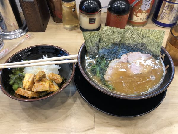「裏むさ　並」@横浜ラーメン 裏武蔵家 西千葉本店の写真
