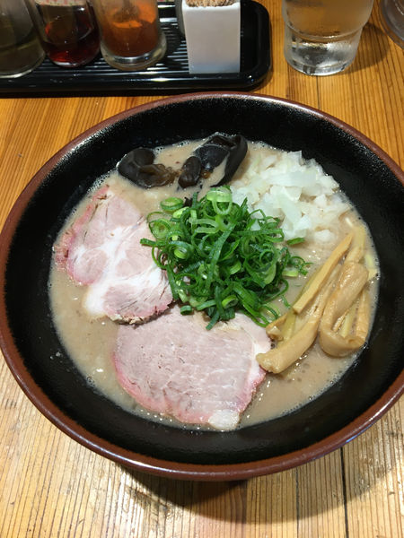 「超濃厚トンコツラーメン　800円」@麺匠 克味の写真