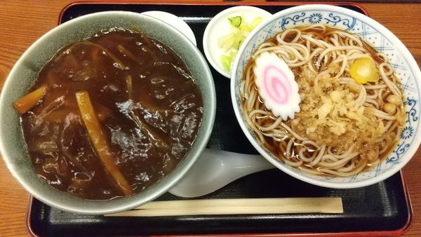「カレー丼セット（温かいそば）1000円」@福招庵の写真