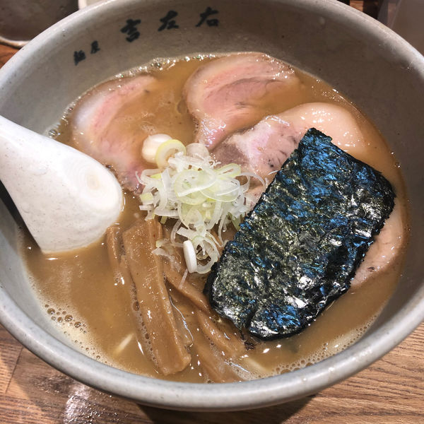 「らーめん　チャーシュー」@麺屋吉左右の写真