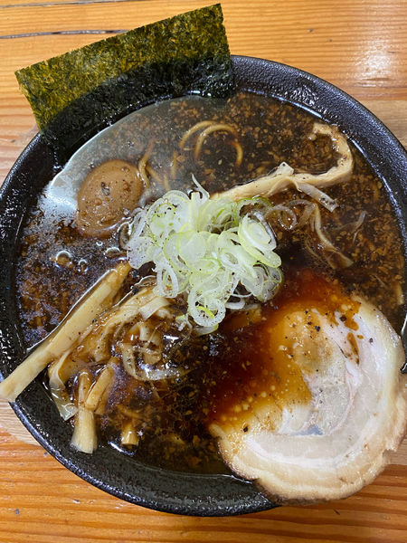 「ヒガシマツヤマブラック」@中華そば 北炎の写真