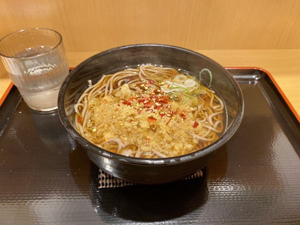 「たぬきそば320円」@よもだそば 新宿西口店の写真