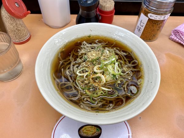 「かけそば330円」@常盤軒 山手線ホーム店の写真