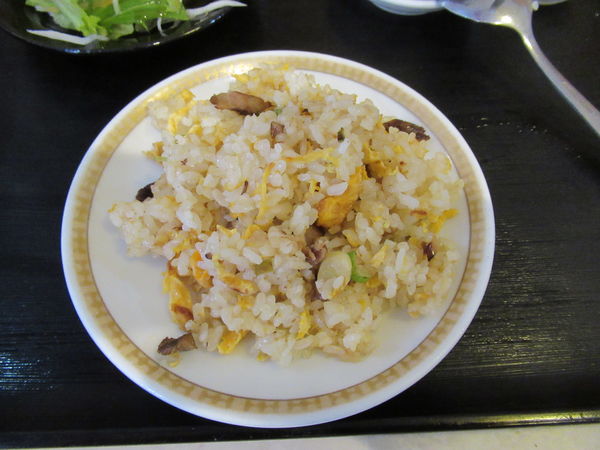 「台湾ラーメンセット（650円）（セット：ミニチャーハンなど）」@中華料理 美食楼 立川店の写真