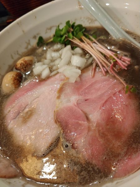 「純煮干しそば＆紅ズワイガニの味噌っ玉」@魚々麺  園の写真
