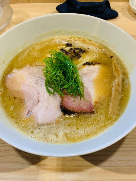 「白湯そば」@中村麺三郎商店の写真