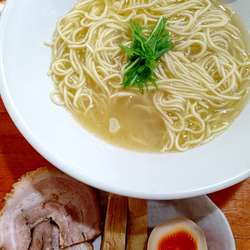 塩らぁめん　830円