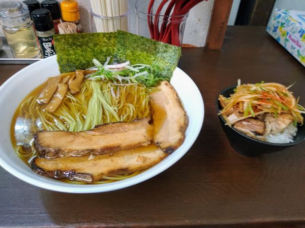 「煮干しそば 730円 (大盛) 賄いチャーシュー丼 280円」@麺屋こうきの写真