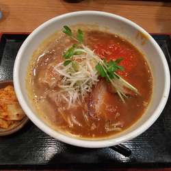 トマトカレーらぁめん