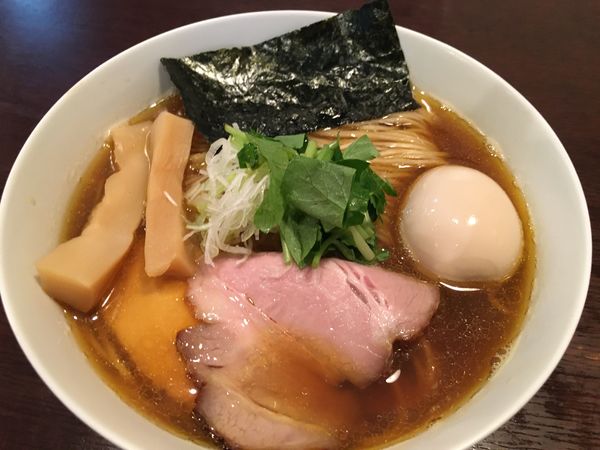 「貝汁旨味そば 味玉入り」@人力俥の写真