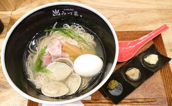 「味玉塩らぁめん」@らぁめん 赤坂 みづ菜の写真