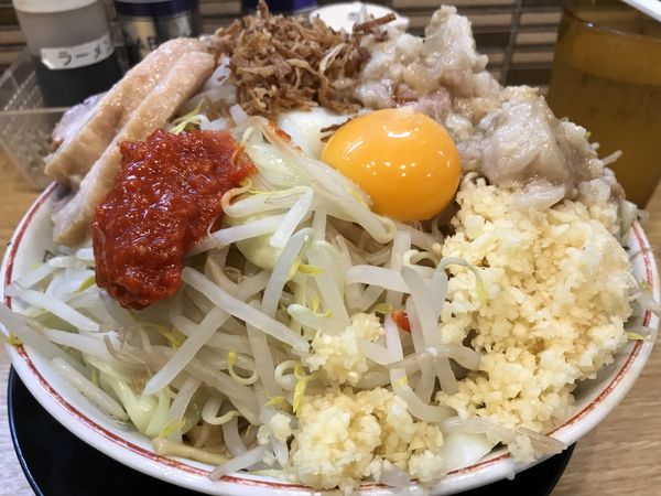 「大ラーメン 汁なし 豚2枚 麺375g 980円」@豚山 南船場店の写真