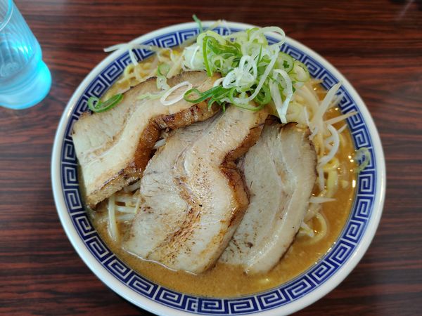 「味噌　中盛　チャーシュー野菜マシ」@らーめん伏竜 本店の写真