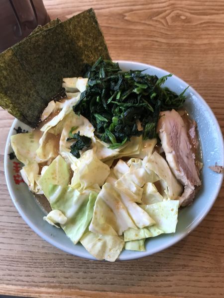 「キャベラー味濃いめ油多め」@横浜らーめん 松本家の写真