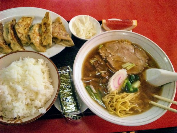 「ラーメン餃子セット」@中華料理 喜楽の写真