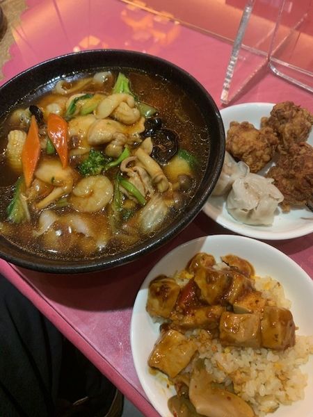 「五目刀削麺（日替りランチ） 680円」@四川厨房 隨苑の写真