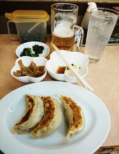 「ビール酎ハイセットの餃子」@味の紅龍の写真