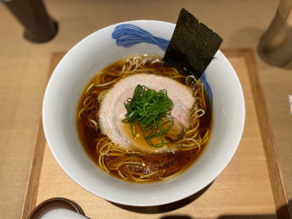 「醤油らぁ麺」@NIPPON RAMEN 凛 TOKYOの写真