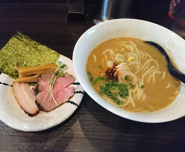 「豚骨魚介ラーメン」@麺処 ほん田 nijiの写真