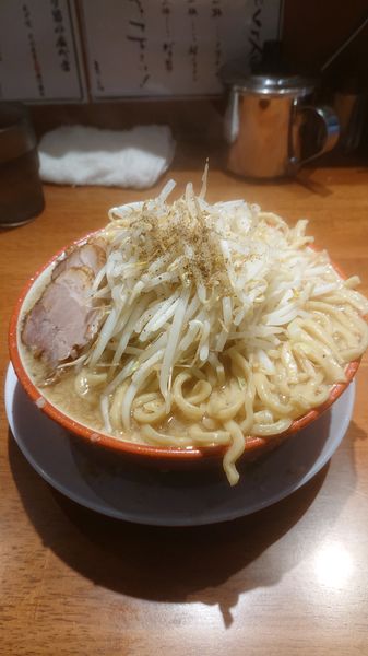 「大盛ラーメン」@らーめん バリ男 大森店の写真