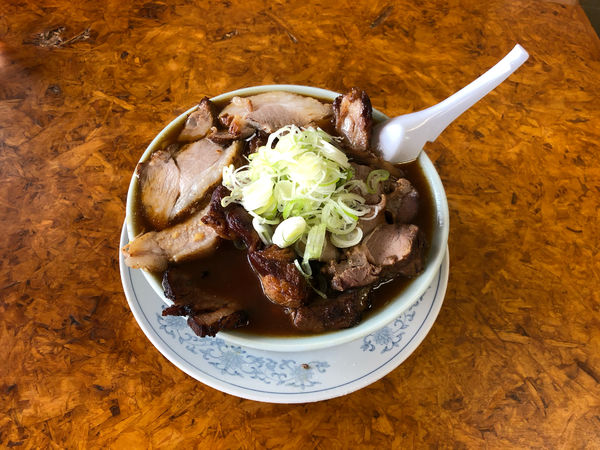 「チャーシュー多い麺(醤油)」@かし亀の写真