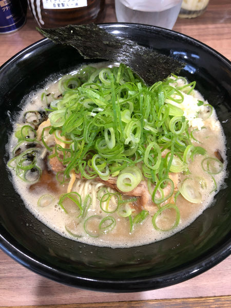 「こってり九条ネギラーメン」@特製ラーメンはせがわの写真