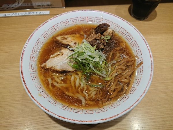 「蔵出し醤油らーめん ＋切り落としチャーシュー」@きたかた食堂の写真