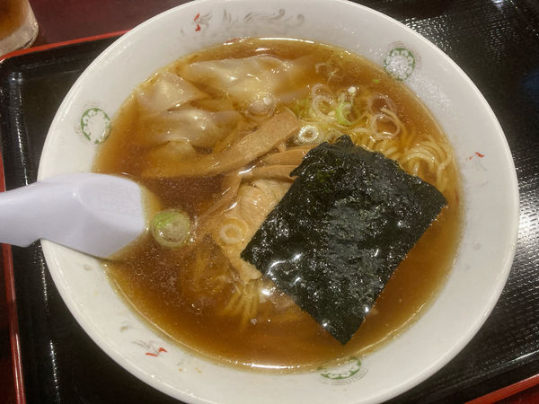 「ワンタンメン¥650」@居酒屋ヤマヤの写真