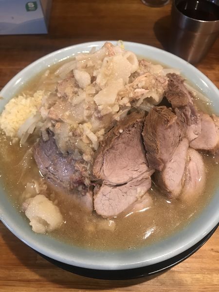 「チャーシューメン、少な目、ニンニク、アブラ」@ラーメン盛太郎の写真