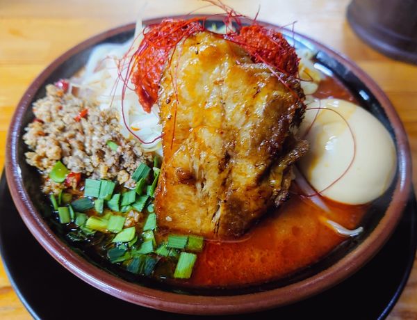 「しびれベトコン誤爆」@ラーメン・つけ麺 爆王の写真