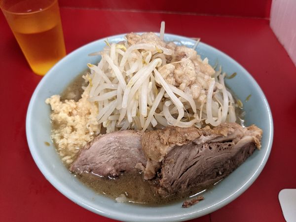 「小ラーメン750円　麺半分」@ラーメン二郎 新宿歌舞伎町店の写真