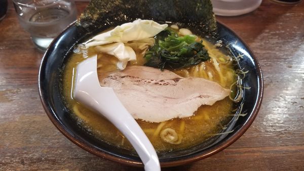 「豚骨塩らあめん　脂多め」@らあめん 寸八 総本店の写真