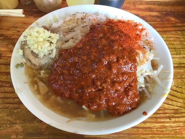 「オロチョンラーメンひやあつ(トッピング全部)600円」@にかいやの写真