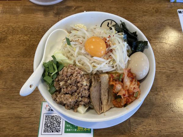 「台湾まぜそば【ﾆﾝﾆｸ増、ｱﾌﾞﾗ増】」@麺屋しずる 豊川店の写真