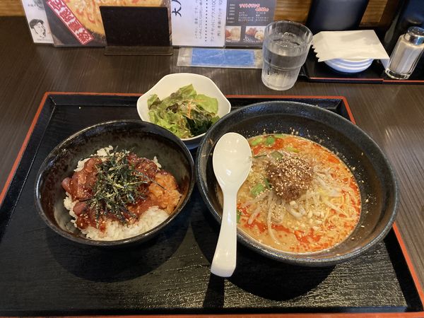 「大人の坦々麺」@らーめんごうの写真
