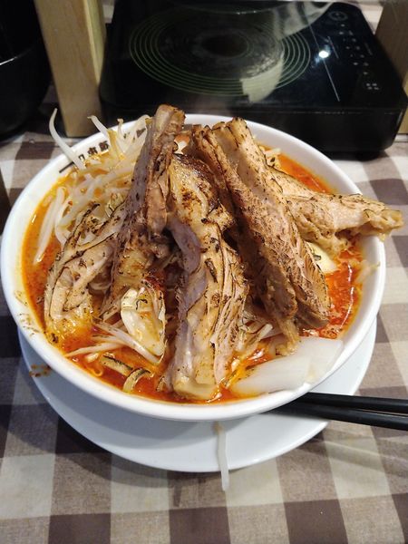 「大人の炙り焼豚そば（大盛り）」@本気の焼豚 プルプル食堂の写真