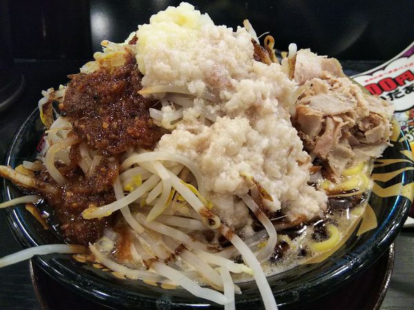 「【限定】雷二郎　※ニンニク：普通＆背脂：多め　※㋗で５００円」@ハルピン味噌らーめん 雷蔵の写真