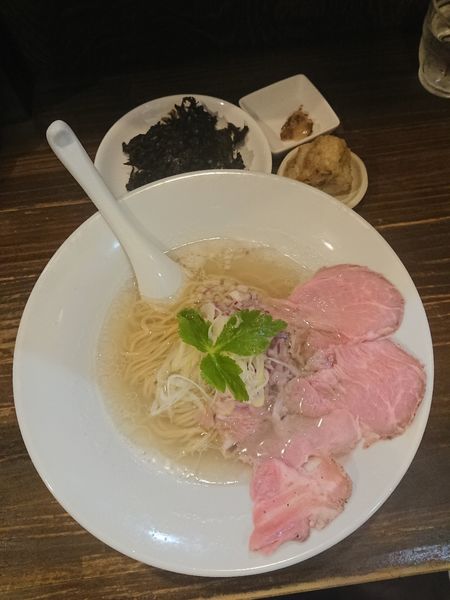 「貝だし塩 850円 ＋ 岩のり200円」@NOODLE MEISTER 源九 GENKの写真