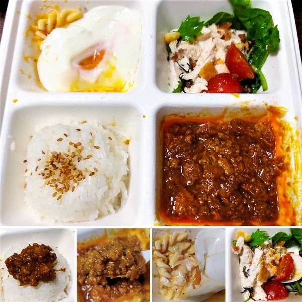 「キーマカレー弁当　1000円」@三富珊瑚の写真