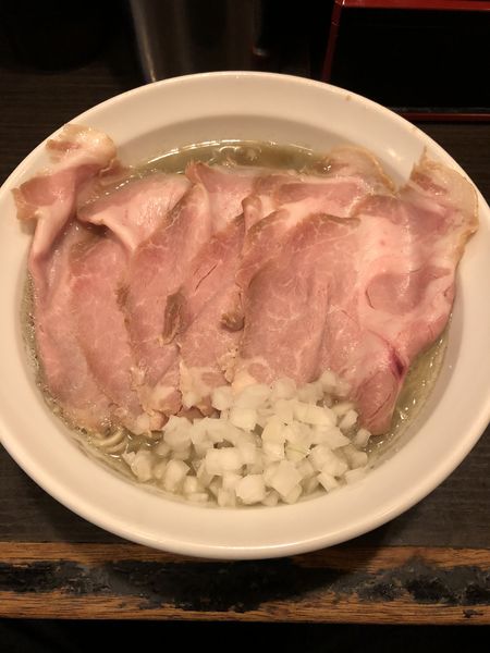 「煮干しそばclassic、肉増し」@灰汁中華 丿貫 福富町本店の写真