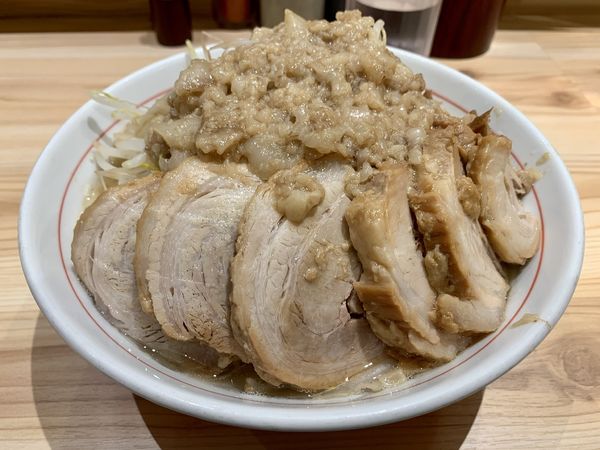 「ラーメン小(極太麺)＋豚盛」@眞久中の写真