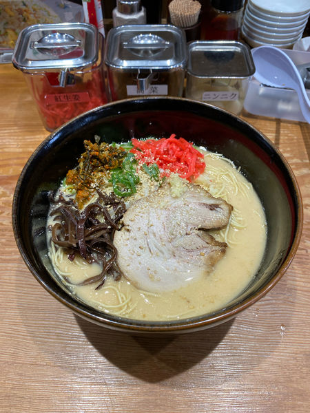 「ラーメン白　大盛サービス」@博多 龍ノ髭の写真