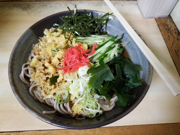 「冷やしたぬきそば」@相州そば 関内本店の写真