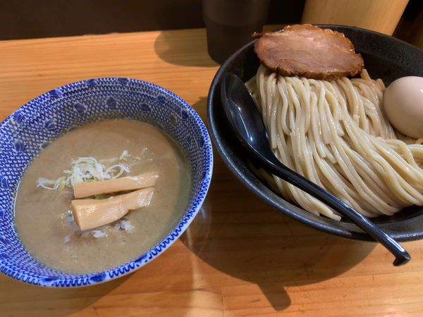 「つけ麺(中盛味玉付き1000円)」@自家製麺TANGOの写真