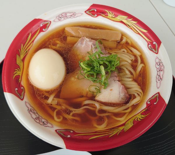 「鶏醤油らぁめん+味玉(870円)」@麺処 青野 ちちぶ道の駅店の写真