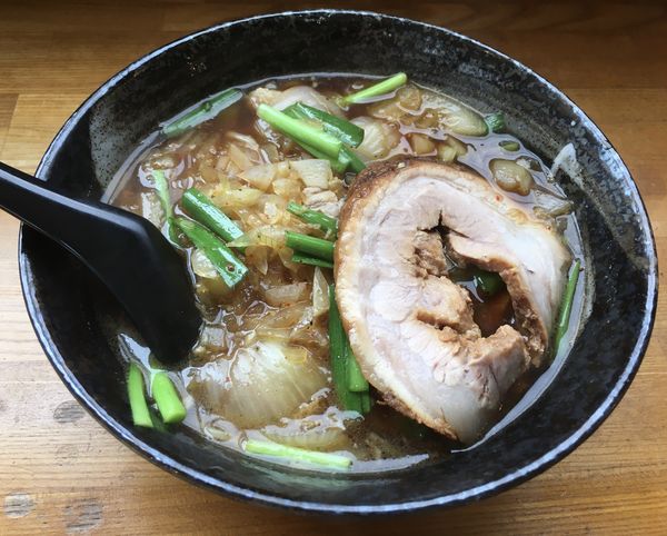 「にんにく醤油ラーメン(825¥)」@麺処 らふてるの写真
