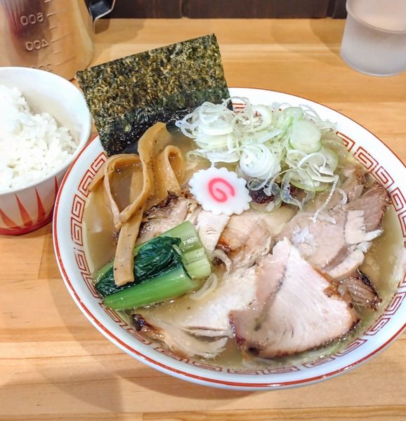 「しおちゃーしゅーめん､刻みねぎ」@柳麺かいとの写真