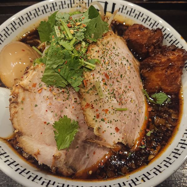 「特製スパイスラー麺1130円大盛100円小ライス100円他」@スパイス・ラー麺 卍力の写真