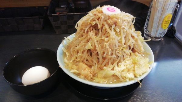 「ラーメン麺少なめ¥850野菜増し¥60」@自家製麺 No11の写真