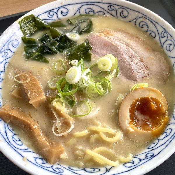 「とんこつ塩ラーメン」@麺屋もんじの写真